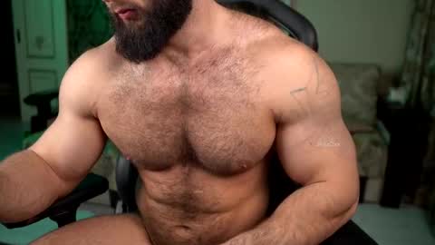 Snapshot of mike0xx chatting on 11/23/25, 12:05 mike0xx online show from 11/23/25, 12:05