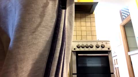 Snapshot of mike26051 chatting on 10/17/25, 12:52 mike26051 online show from 10/17/25, 12:52