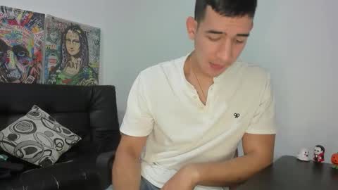 mike3xxx online show from 11/23/25, 10:09