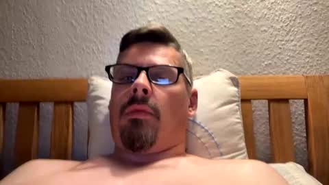 mike4u26 online show from 10/04/25, 10:08