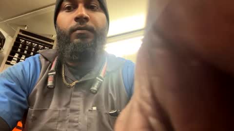 Snapshot of mike576147 chatting on 11/03/25, 07:48 mike576147 online show from 11/03/25, 07:48