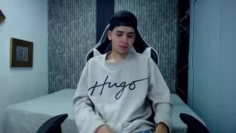 Mike 0233 online show from 11/22/25, 04:55