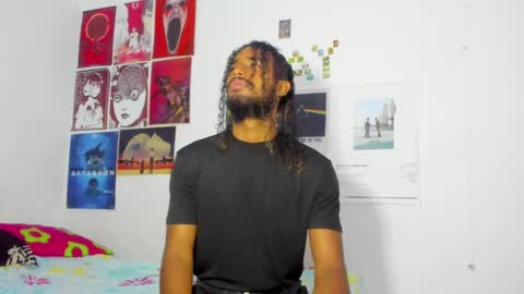 Snapshot of mike__thomson_ chatting on 02/01/25, 11:06 mike__thomson_ online show from 02/01/25, 11:06