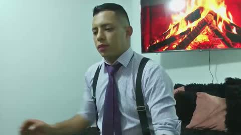 Snapshot of mike_fetiche chatting on 11/13/25, 03:27 mike_fetiche online show from 11/13/25, 03:27