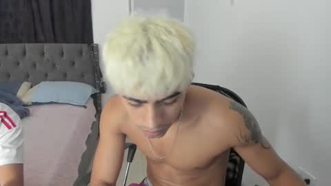 Snapshot of mike_master9 chatting on 10/04/25, 11:19 mike_master9 online show from 10/04/25, 11:19