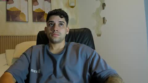 Snapshot of mike_montoya chatting on 10/28/25, 07:01 Mike Montoya online show from 10/28/25, 07:01