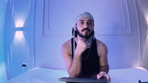 Snapshot of mike_parkerr chatting on 11/17/25, 03:56 Mike Parker online show from 11/17/25, 03:56