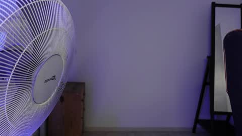 Snapshot of mike_platano chatting on 10/09/25, 08:07 MIKE PLATANO online show from 10/09/25, 08:07