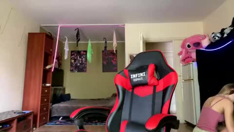 Mike online show from 07/28/26, 11:39