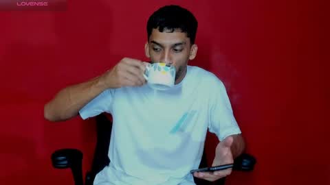 Snapshot of mike_shelby21 chatting on 04/06/26, 01:36 mike_shelby21 online show from 04/06/26, 01:36