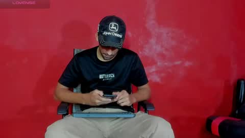 Snapshot of mike_shelby21 chatting on 06/07/26, 07:23 mike_shelby21 online show from 06/07/26, 07:23