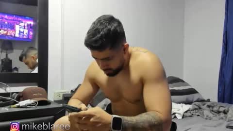 mikeblaree online show from 11/06/25, 04:19