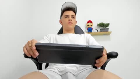 Snapshot of mikecooper_ chatting on 09/27/25, 09:53 Mike Cooper online show from 09/27/25, 09:53