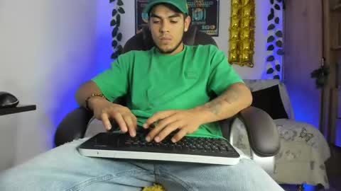 mikee_scooth online show from 01/19/25, 08:30