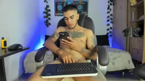 mikee_scooth online show from 02/21/25, 07:56
