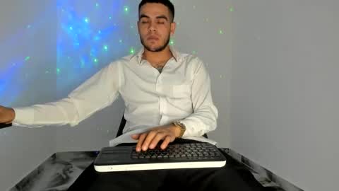 mikee_scooth online show from 04/10/26, 10:14
