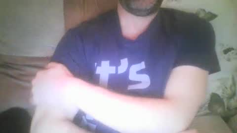 Snapshot of mikehockishuge9 chatting on 12/01/24, 10:10 mikehockishuge9 online show from 12/01/24, 10:10