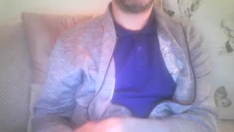 Snapshot of mikehockishuge9 chatting on 01/02/25, 10:22 mikehockishuge9 online show from 01/02/25, 10:22