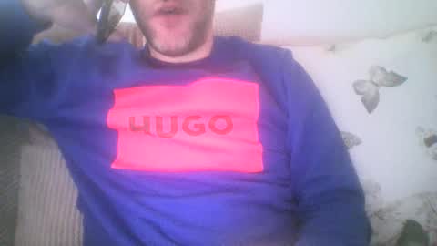 Snapshot of mikehockishuge9 chatting on 02/02/25, 10:35 mikehockishuge9 online show from 02/02/25, 10:35