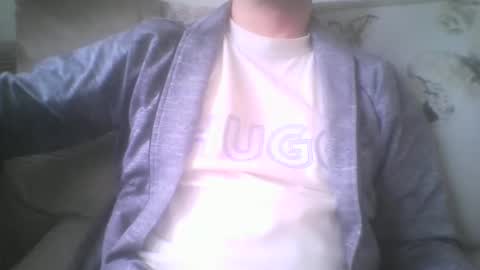 Snapshot of mikehockishuge9 chatting on 01/11/26, 11:15 mikehockishuge9 online show from 01/11/26, 11:15
