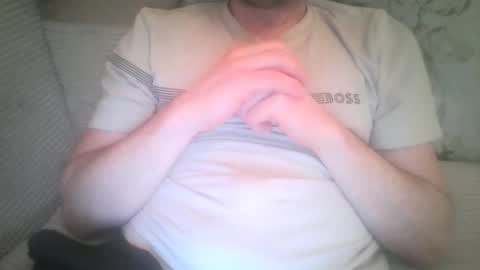 Snapshot of mikehockishuge9 chatting on 02/01/26, 01:26 mikehockishuge9 online show from 02/01/26, 01:26