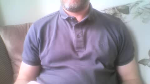 Snapshot of mikehockishuge9 chatting on 06/14/26, 11:45 mikehockishuge9 online show from 06/14/26, 11:45