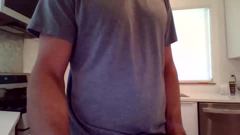 Snapshot of mikeps23 chatting on 06/09/26, 11:27 mikeps23 online show from 06/09/26, 11:27
