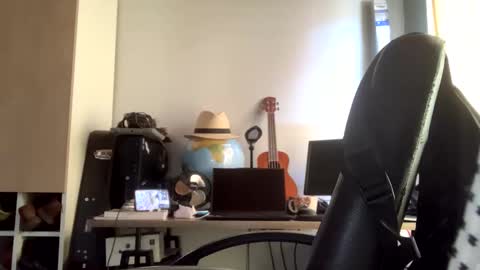 miker1239 online show from 01/03/25, 01:14