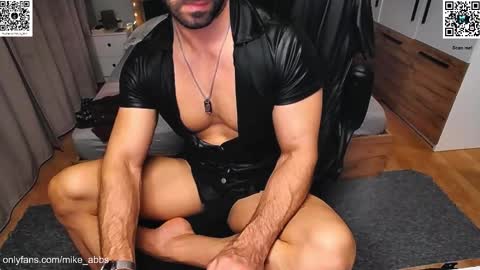 Snapshot of mikestrip chatting on 11/03/25, 08:54 Mike online show from 11/03/25, 08:54