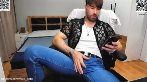 Mike    online show from 06/11/26, 08:29