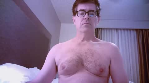 Snapshot of mikewulds chatting on 01/11/25, 02:36 Mike online show from 01/11/25, 02:36