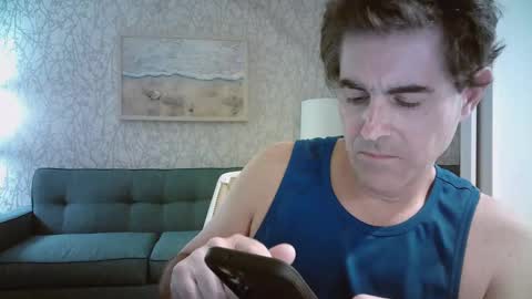 Snapshot of mikewulds chatting on 01/16/25, 01:37 Mike online show from 01/16/25, 01:37