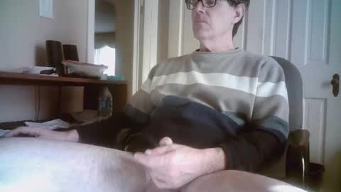 Snapshot of mikewulds chatting on 02/08/25, 03:21 Mike online show from 02/08/25, 03:21