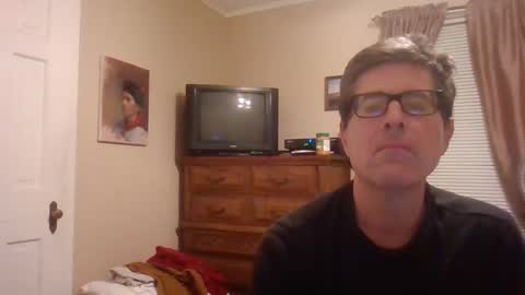 Snapshot of mikewulds chatting on 02/15/25, 08:22 Mike online show from 02/15/25, 08:22