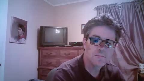 Snapshot of mikewulds chatting on 09/14/25, 02:11 Mike online show from 09/14/25, 02:11