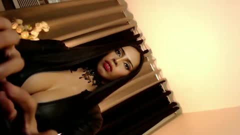 Mistress MikeyAlawi online show from 02/17/25, 07:53