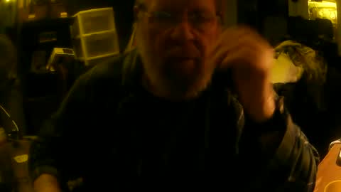 Snapshot of mikeyd1a chatting on 01/04/25, 08:17 mikeyd1a online show from 01/04/25, 08:17