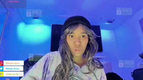 Mikeyla  online show from 10/04/25, 07:01