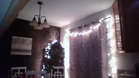 mikey online show from 12/31/24, 02:08