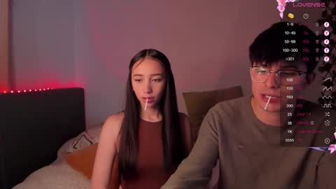 Snapshot of mikeyvioleta chatting on 01/15/25, 08:48 VIOLETAMIKE online show from 01/15/25, 08:48