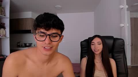 Snapshot of mikeyvioleta chatting on 09/14/25, 08:19 VIOLETAMIKE online show from 09/14/25, 08:19