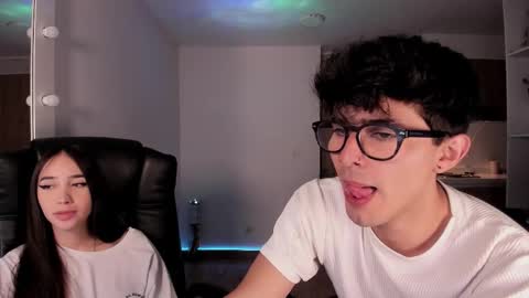 VIOLETAMIKE online show from 11/12/25, 01:39