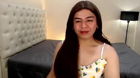 Theresa Luna online show from 01/27/25, 01:59