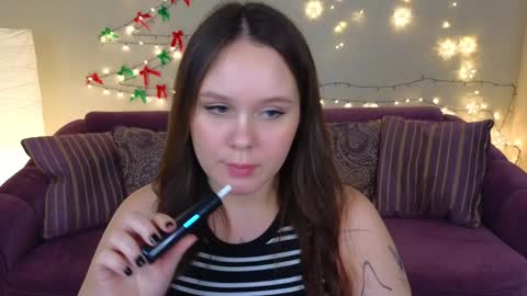 Mikki online show from 12/22/24, 02:39