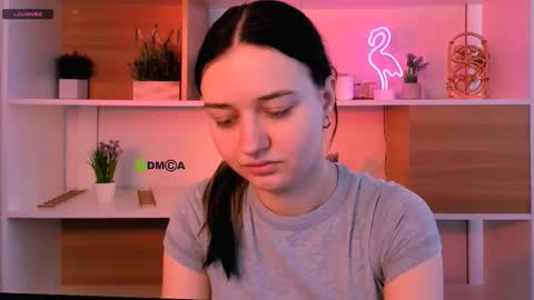 miki_ti online show from 11/22/25, 09:30