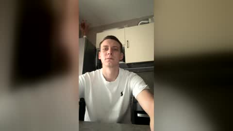 Snapshot of mikimaus0101 chatting on 05/30/26, 04:09 Michael online show from 05/30/26, 04:09