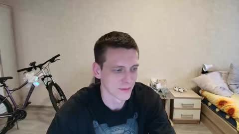 Snapshot of mikimaus0101 chatting on 06/03/26, 02:33 Michael online show from 06/03/26, 02:33