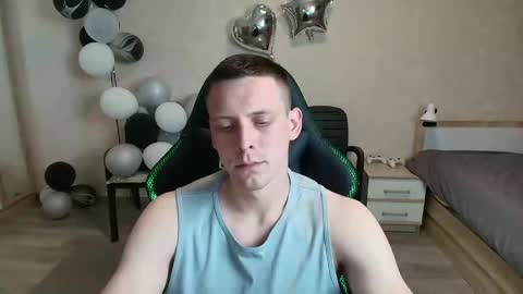 Snapshot of mikimaus0101 chatting on 06/11/26, 04:38 Michael online show from 06/11/26, 04:38