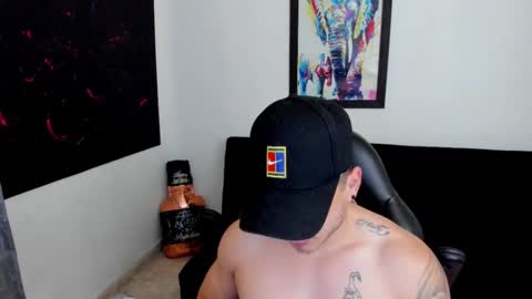 Snapshot of mikke_love chatting on 09/27/25, 02:00 MIKKE online show from 09/27/25, 02:00