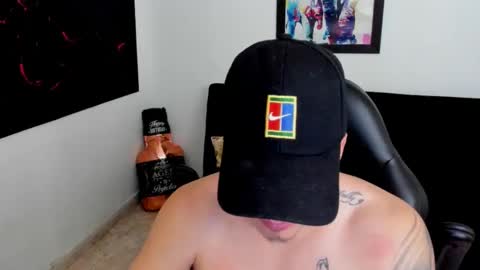 Snapshot of mikke_love chatting on 09/28/25, 02:11 MIKKE online show from 09/28/25, 02:11